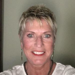 Meet your Posher, Linda